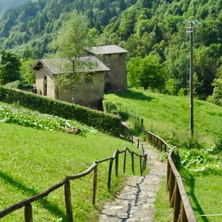 Appartamento Panoramico Casa Gerro Averara Buitenkant foto