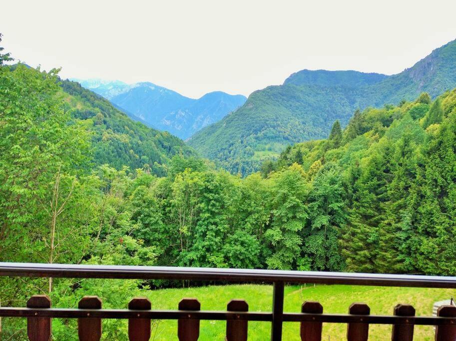 Appartamento Panoramico Casa Gerro Averara Buitenkant foto